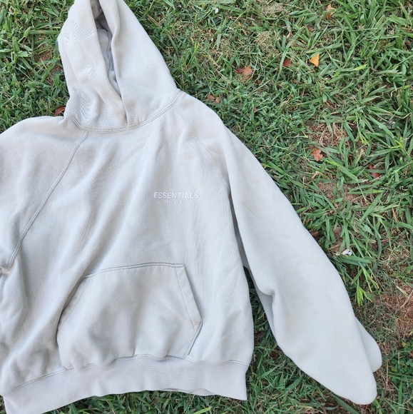 Essentials hoodie - Picture 8 of 11